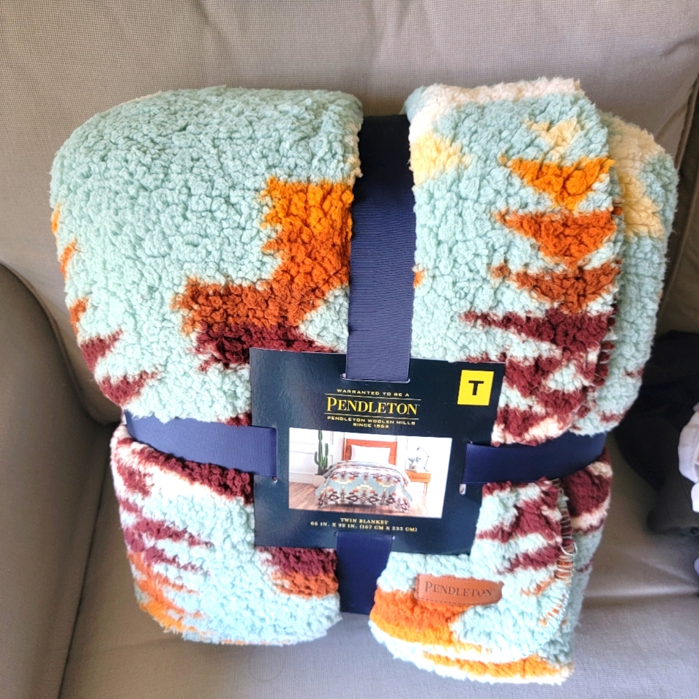 Pendleton twin size blanket